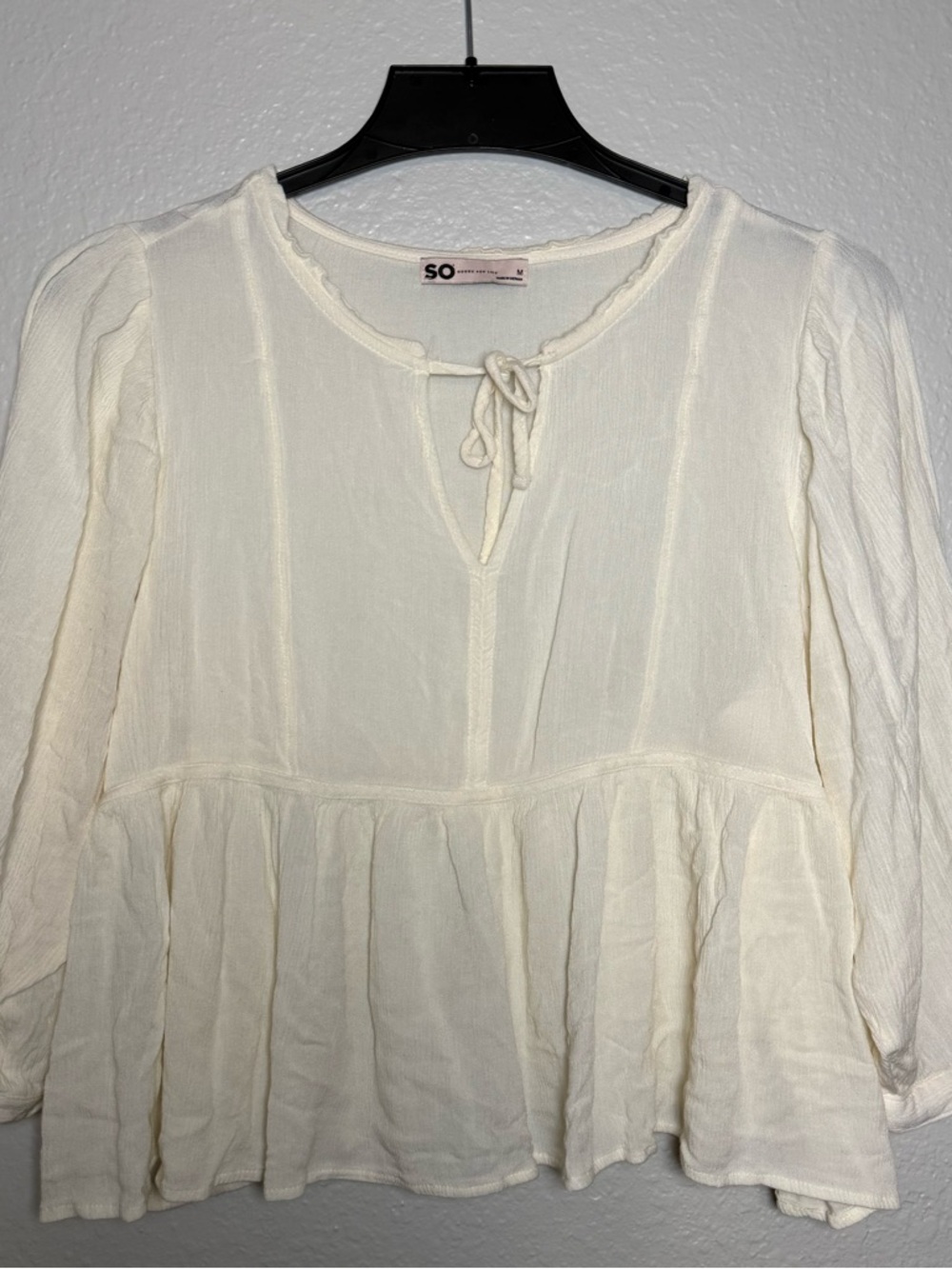 SO Ivory Tie Neck Ruffle 3/4 Sleeve Women's Regular Tunic Blouse Size M